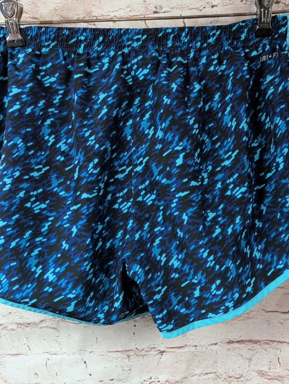 Nike Women's Black & Blue Patterned Athletic Shorts Dry Fit Medium - Picture 5 of 5